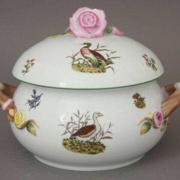 Soup tureen, rose knob - Hunting Trophies