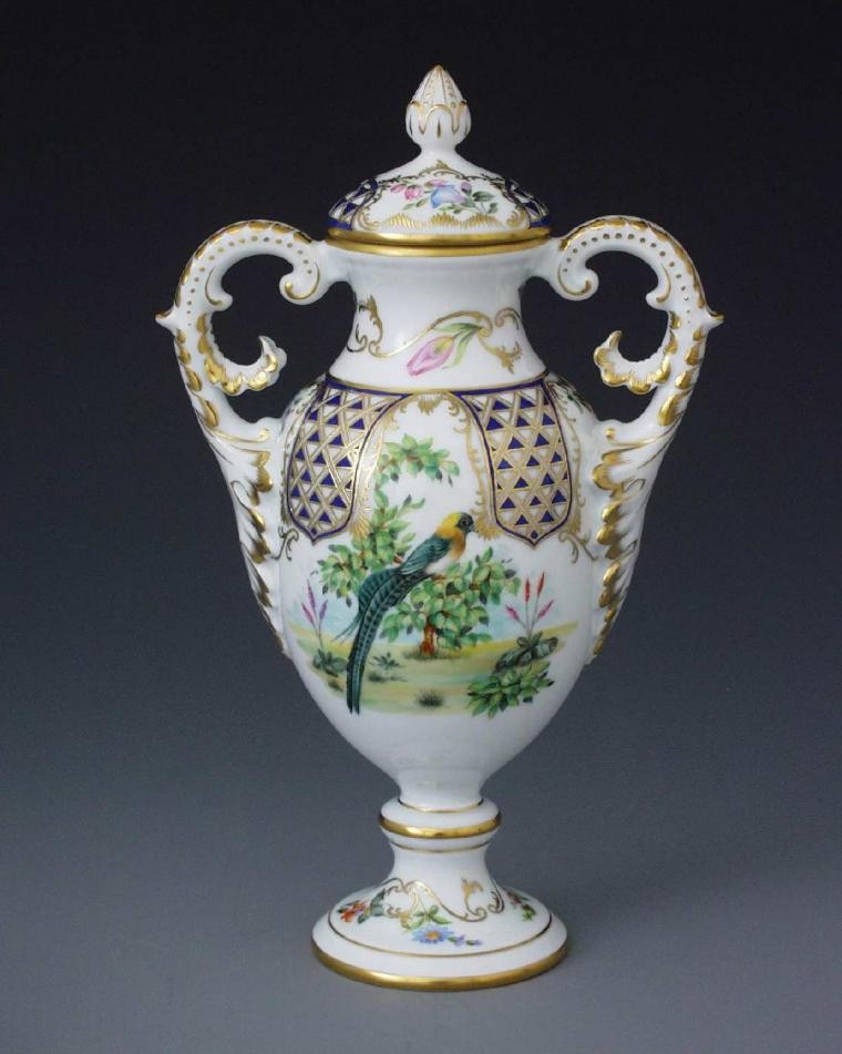 Fancy vase (Assorted Decors)