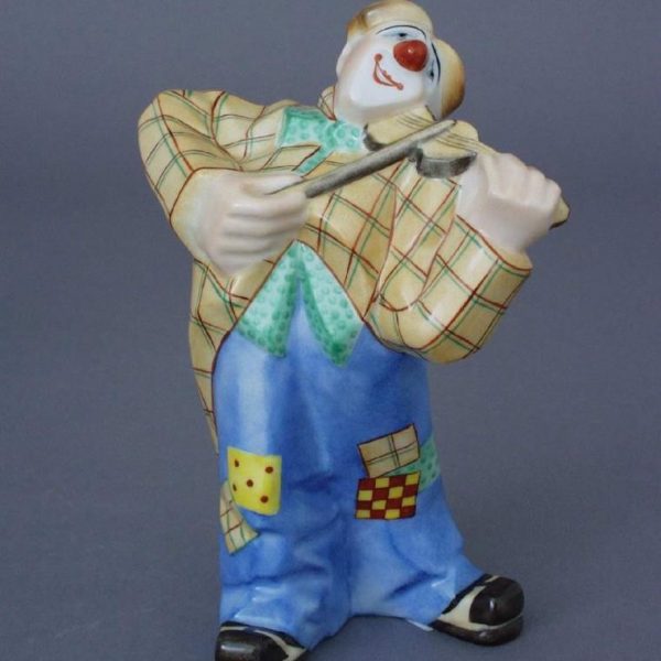 Clown with violin
