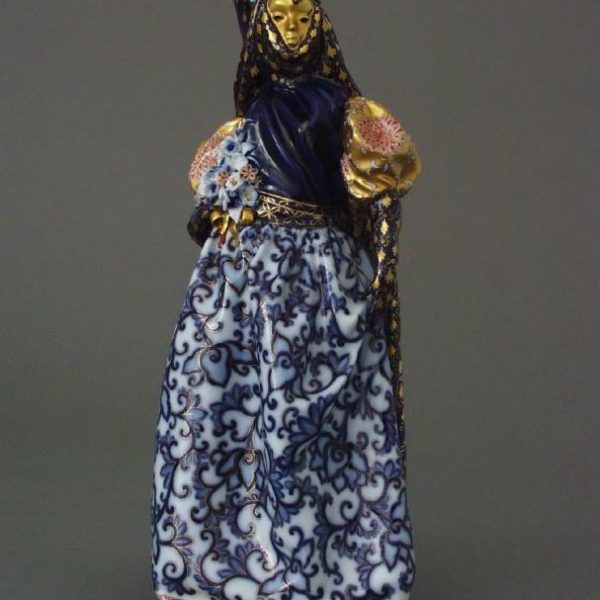 Renaissance woman in shawl
