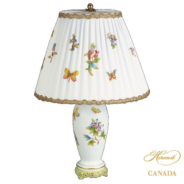 Lamp vase with shade - Queen Victoria