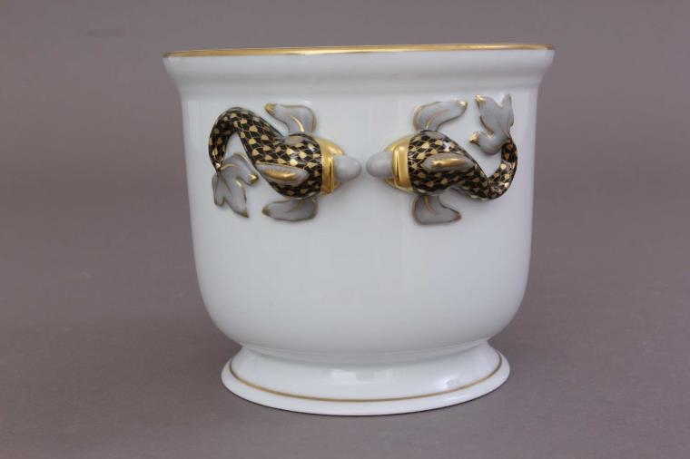 Flowerpot, dolphin handle, medium - Fishnet Black & Gold