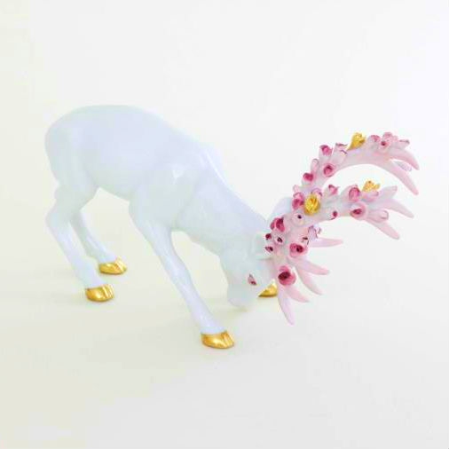 Stag w. flower decoration - Limited Edition to 150 pcs.