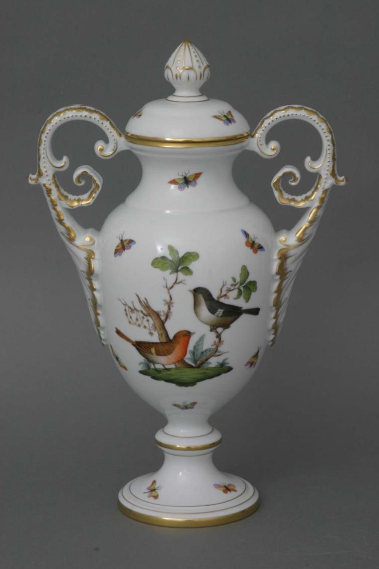 Rothschild Bird - Vase with acanthus knob