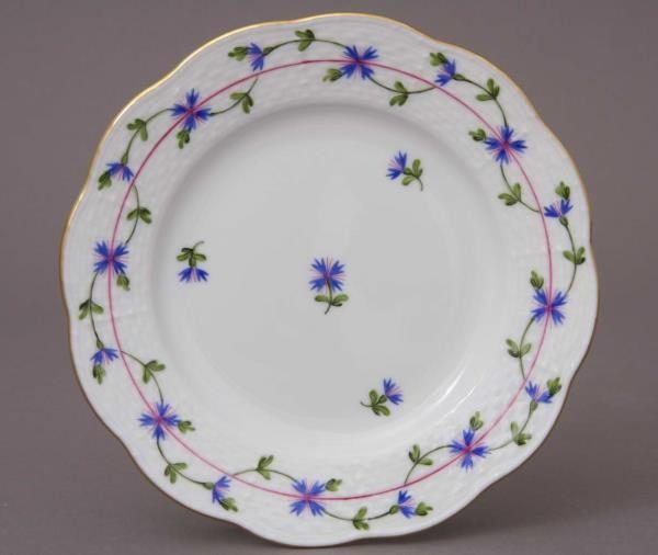 bread-and-butter-plate-petite-blue-garland