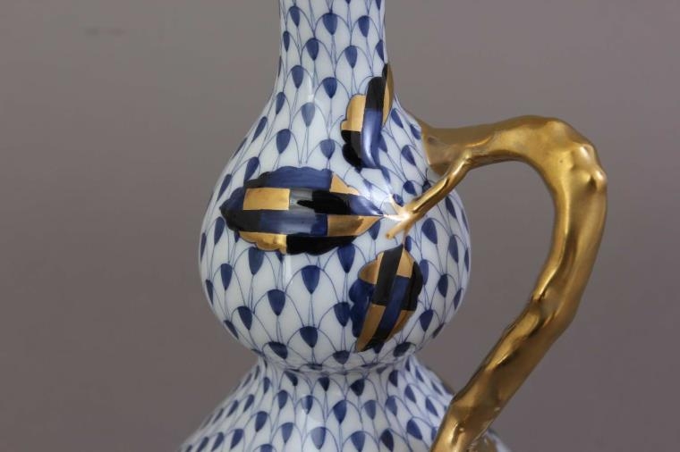 Fishnet Royal Blue Plum - Vase, embossed