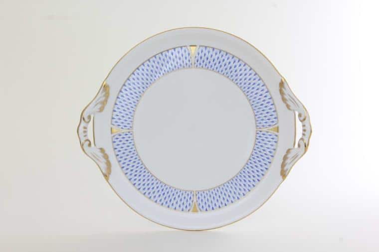 Cake Plate - New Fishnet Blue Diameter: 32.5 cm * 28.5 cm Handpainted with Herend's brand new Fishnet decor with 24k gold accents - Available in pink, rust, green, black, butterscotch as well!