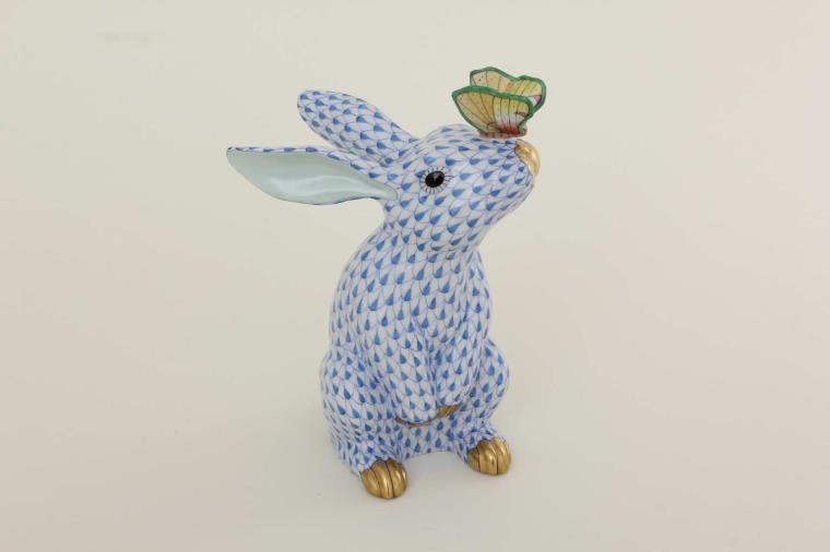 Herend Bunny Rabbit with Butterfly Porcelain Figurine Raspberry Fishnet 