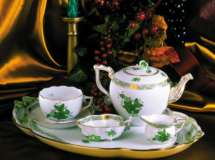 Herend Porcelain Chinese Bouquet Green Tea Set