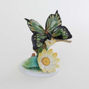 09306-0-00 CD3 Herend 2019 Butterfly Figurine on Flower