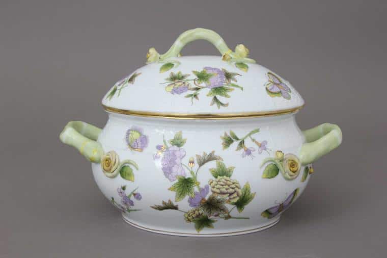 00008-0-02 EVICT1 Royal Garden Turquoise Harry and Meghan Soup Tureen Branch Knob