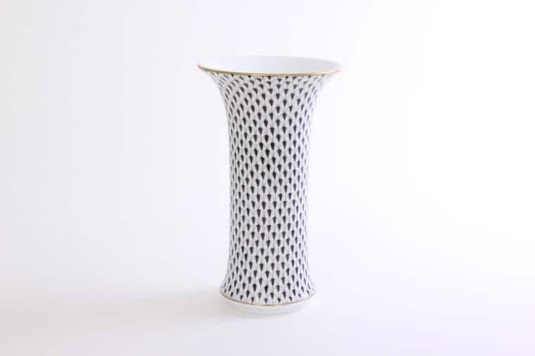 06443-0-00 VHN Herend 06443 Vase Fishnet Black Retro style tube shape Herend Vase hand painted with Fishnet Black. Also available in other color varations of this decor. Hand painted in Hungary