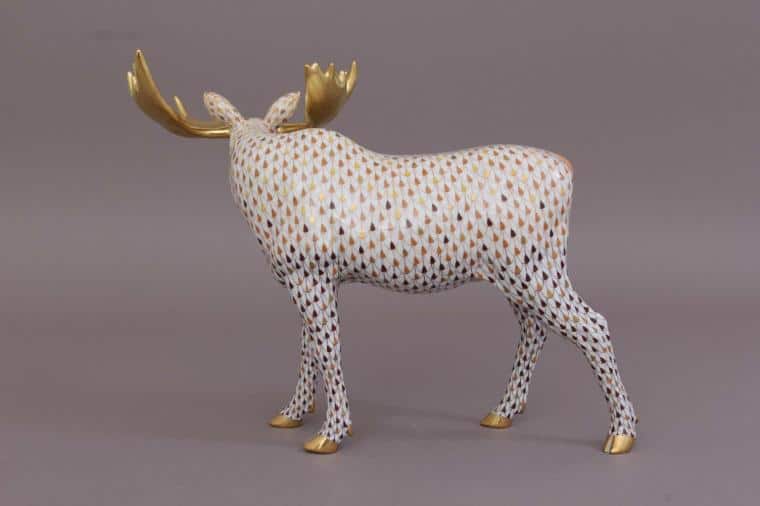 16117-0-00 VHSP138-Herend-Porcelain-Moose-Animal-Figurine