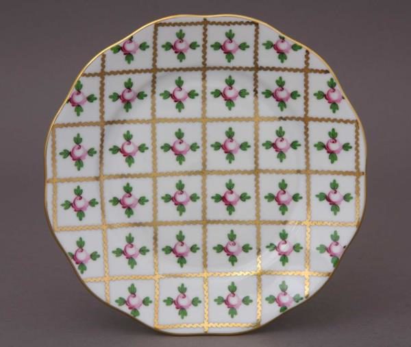 Herend Sevres Roses Salad Plate 8.25" Diameter: 21 cm Hand-painted in Hungary at Herend Porcelain Manufactory. Shipping time 6-12 weeks