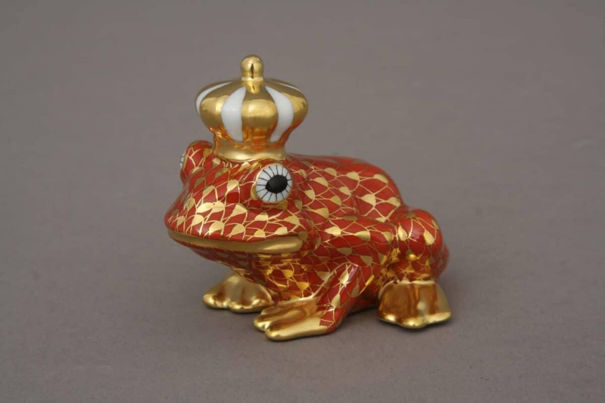 Herend-Frog-Prince-Animal-Figurine-Gold-Fishnet-15817-0-00-VH-OR