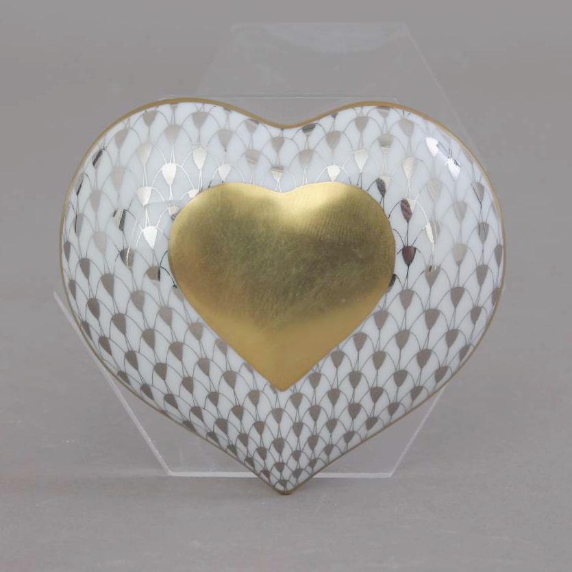 Herend-Heart-Shaped-Paperweight-08561-0-00-PTVH-OR